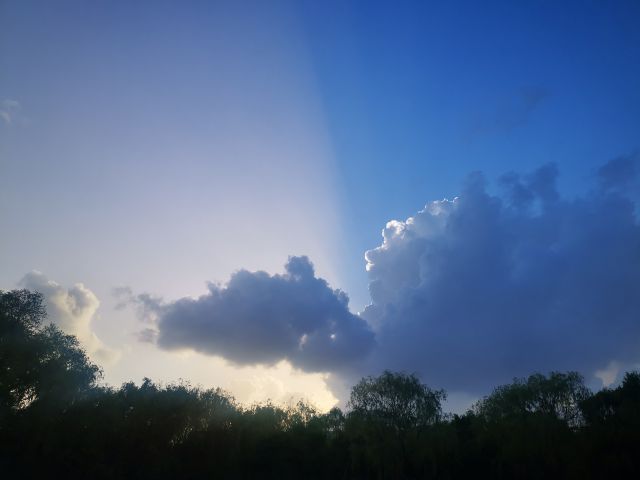 天空-圖片來(lái)源編輯網(wǎng)
